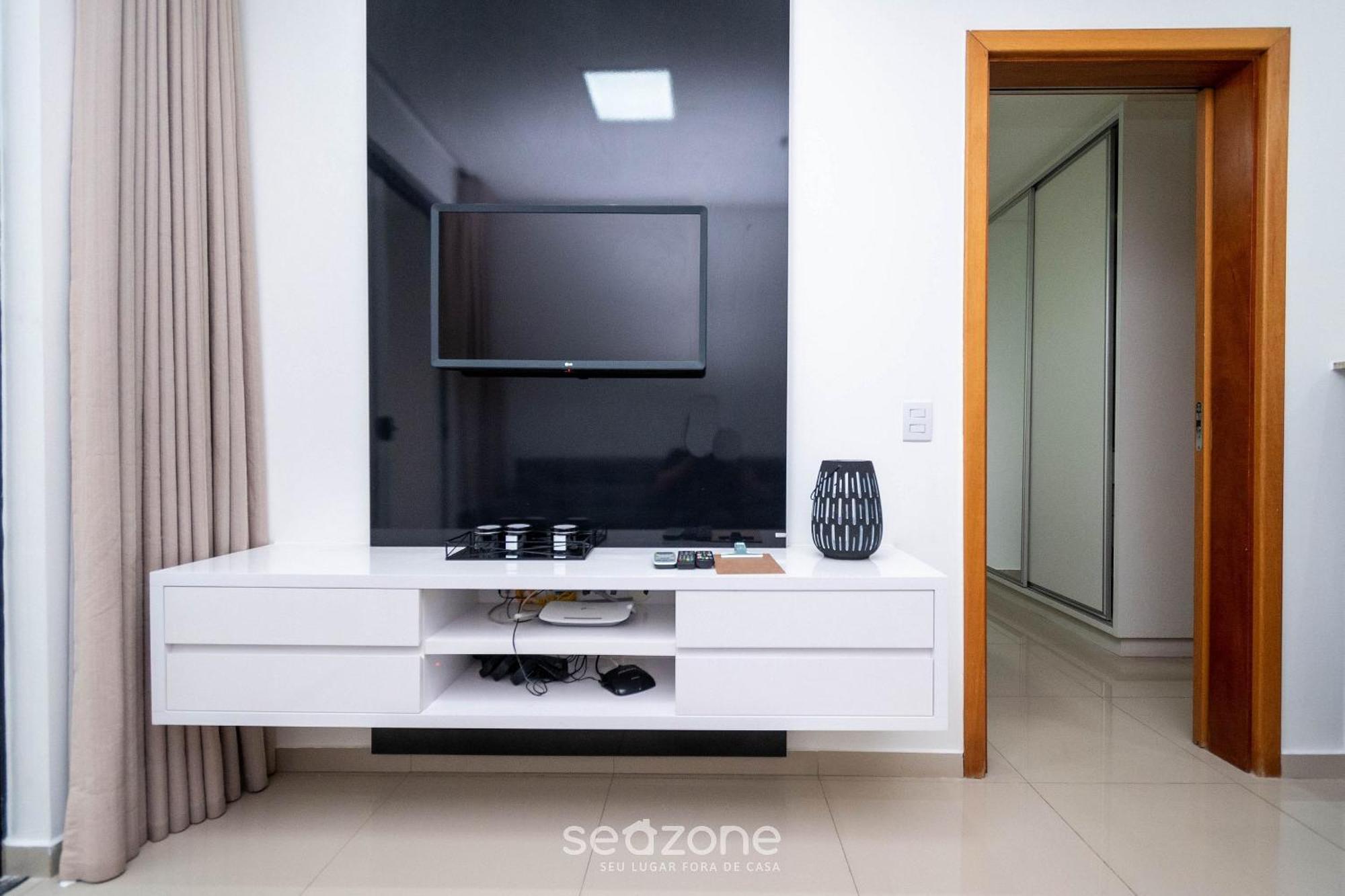 Apto Ao Lado Do Shopping Flamboyant - Ess Apartment